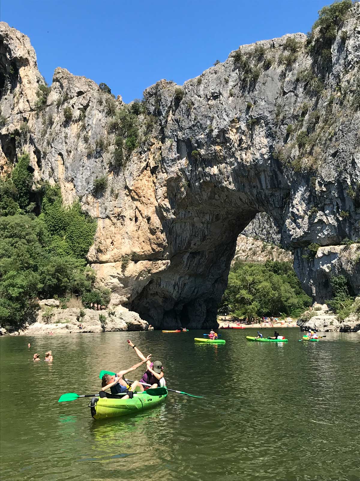 Canoë Kayak sur l'Ardèche avec KayaCorde activités encadrées en Ardèche
